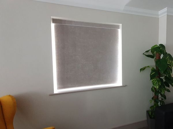 electric motorised blinds16 electric motorised blinds16